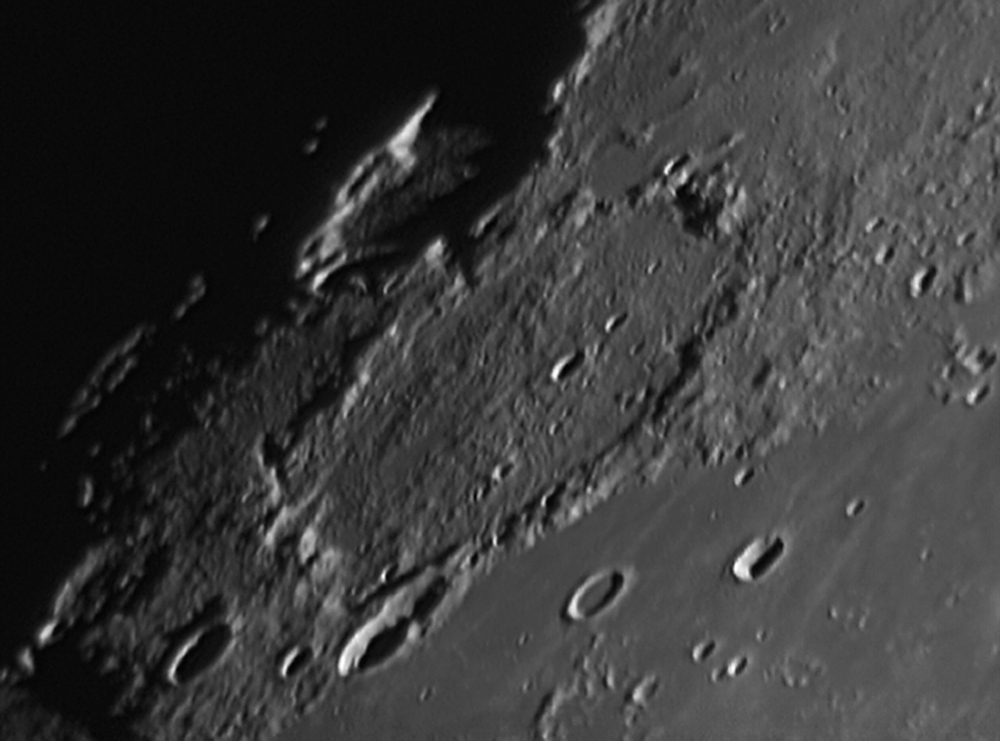 J Herschel crater - Lunar - Photo Gallery - Cloudy Nights