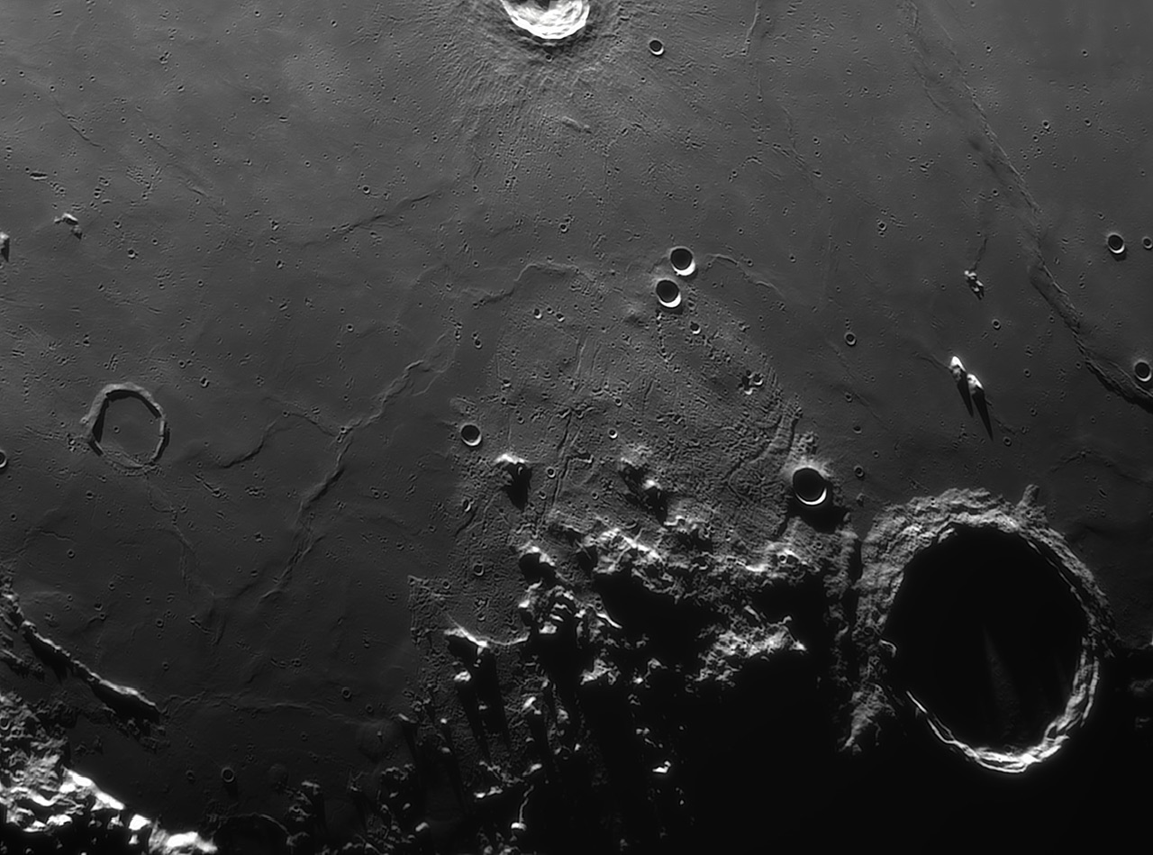 The Apennine Bench Formation Lunar Observing And Imaging Cloudy   Post 12616 0 06479800 1704521044 