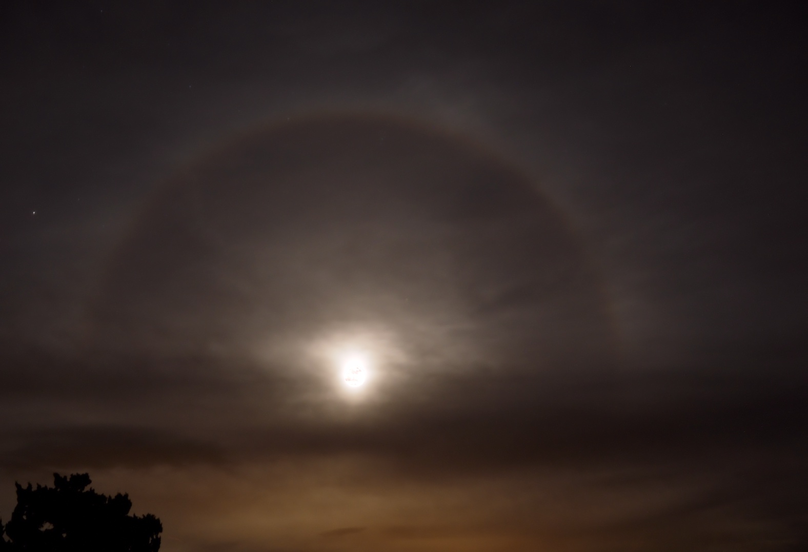 Moon ring - Beginning Deep Sky Imaging - Cloudy Nights