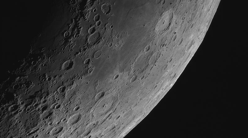 2025-02-02-1617_4-U-L-Moon_lapl3_ap1185_registax_PSP_CN.jpg