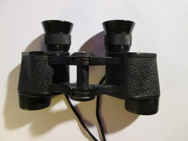 eikow binoculars