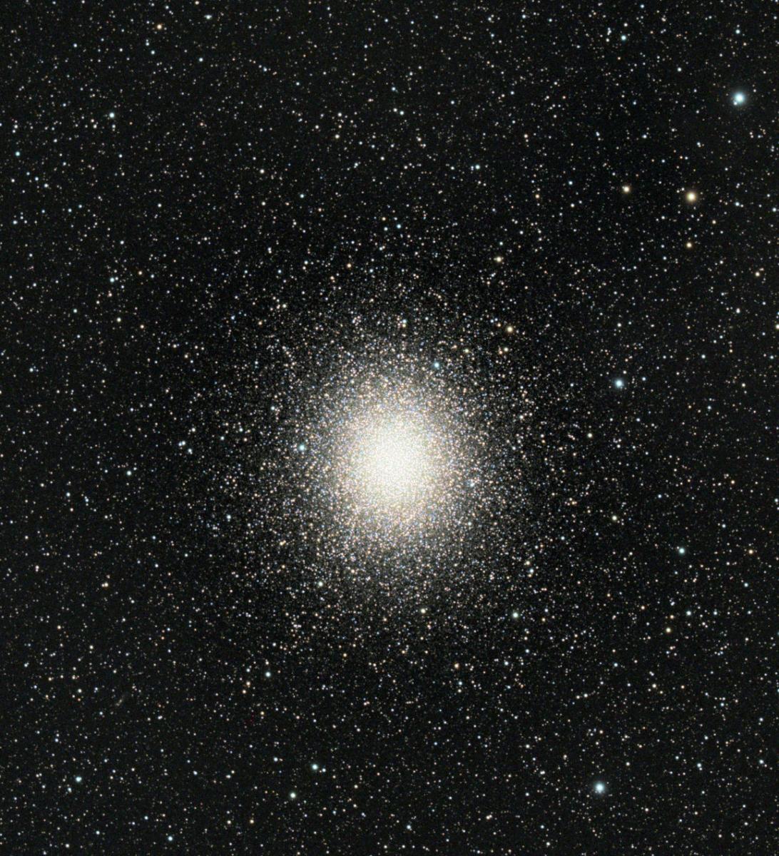 Widefield Leo Triplet with NGC 3593 and image of Omega Centauri ...