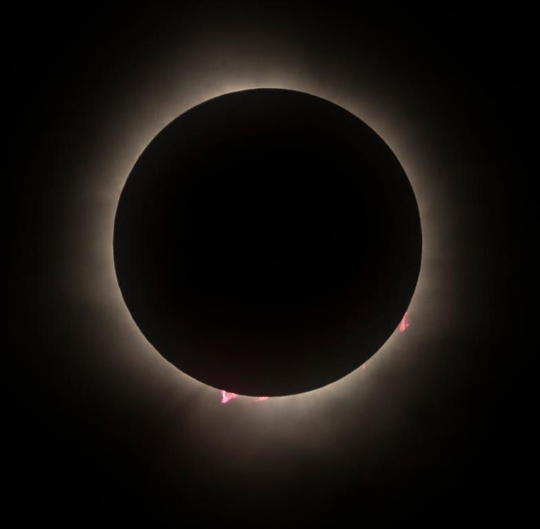 2024 Eclipse - shoreline of Erie, Pa on Lake Erie - North American ...