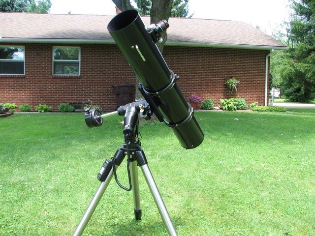 Post a pic of your EQUATORIALLY mounted NEWTONIAN REFLECTOR! - Page 2 ...