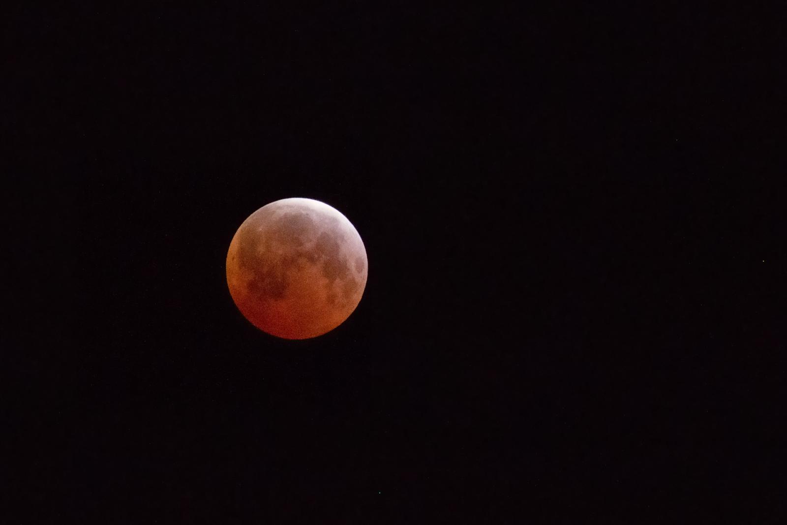 Lunar Eclipse SE Washington State Lunar Observing and Imaging