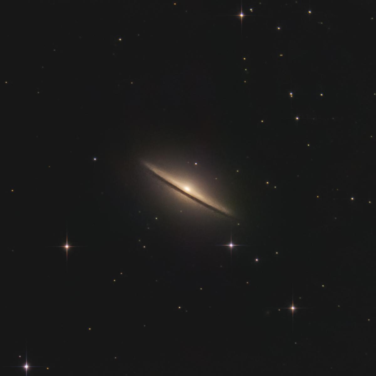 M104 Sombrero - With An Alt-AZ Nexstar 11 (1h Total Time) - Beginning ...