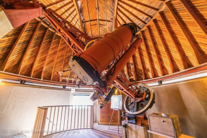 Pluto store discovery telescope