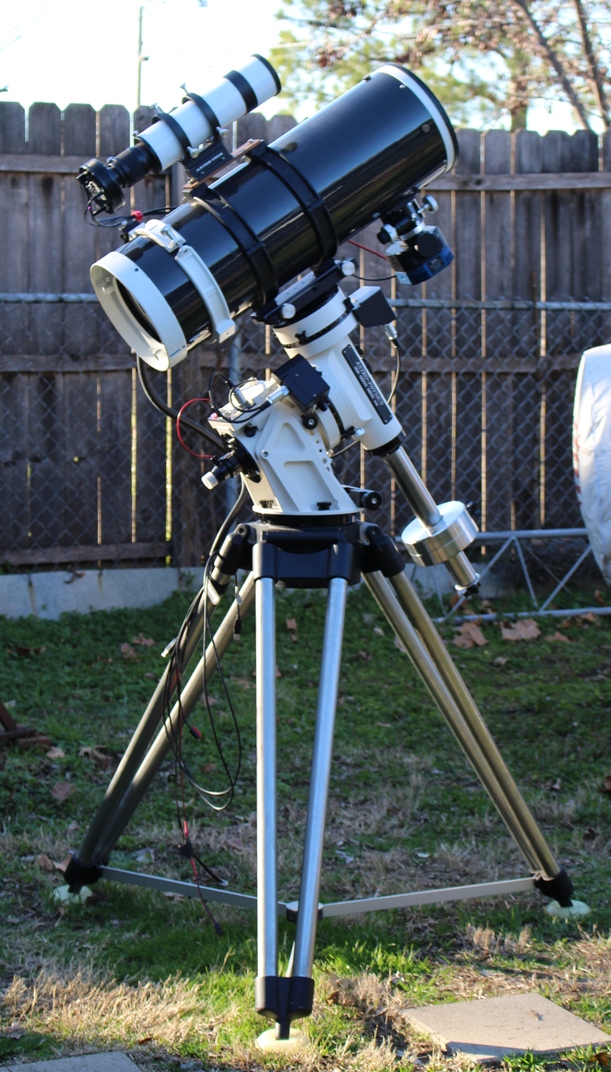 Newtonian - do I need to move my camera to the bottom of the scope ...