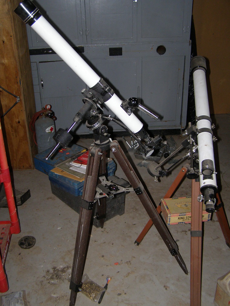 bushnell refractor telescope