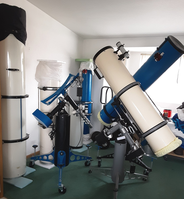  Celestron 8 Telescope Optical Tube and 34 Tripod Storage Bags  : Electronics