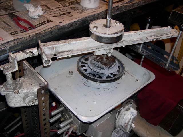 Use A Flat Lap Grinder To Grind And Polish Fused Glass