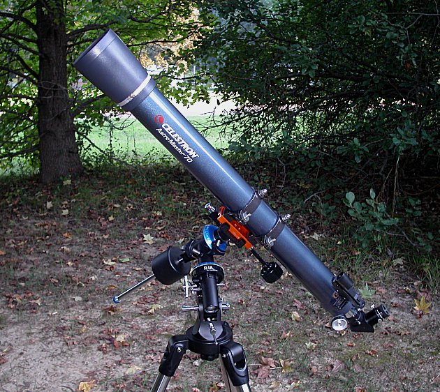 Telescopio Celestron AstroMaster 900mm/70 EQ