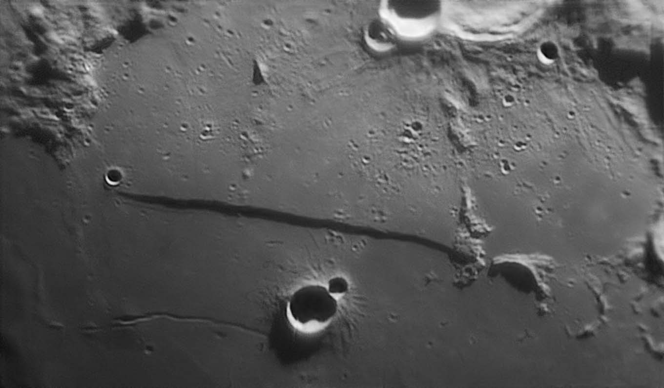 C14HD—Moon Detail Close-up - Major & Minor Planetary Imaging - Cloudy ...