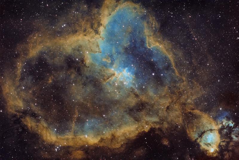 IC 1805 The Heart Nebula in narrowband - Beginning Deep Sky Imaging ...