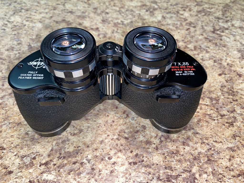 Binoculars Super on sale Wide Angle w/ Case 7/35 607ft @ 1000 yds Ultra Violet Coating