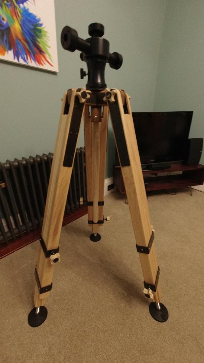 Width in-between lodge tripod legs at 20 inch height? Need it to