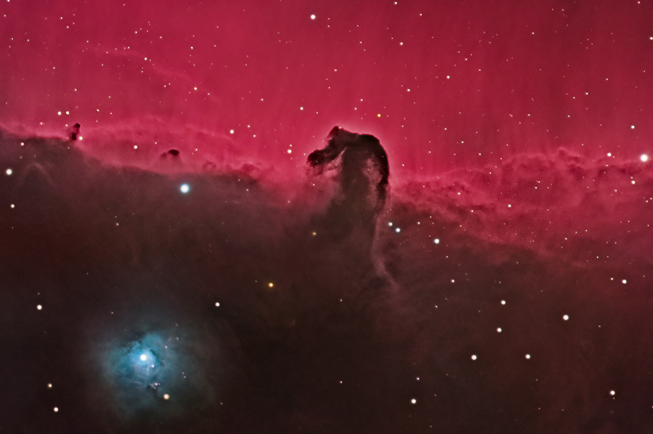 Туманность конская голова в созвездии Ориона и пояс Ориона