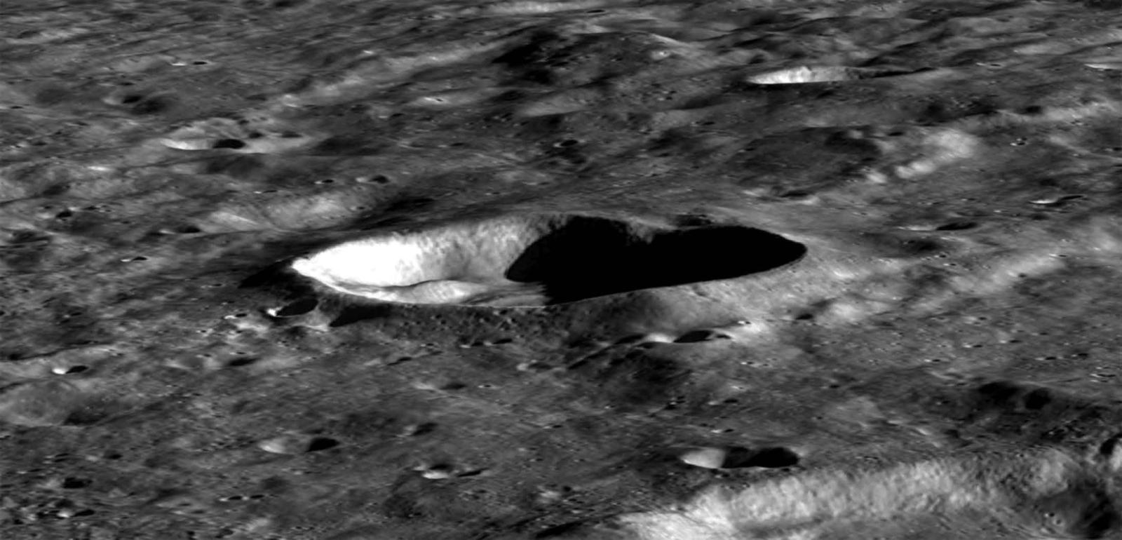 Far Side of the Moon: Mendel J and Chadwick - Lunar Observing and ...